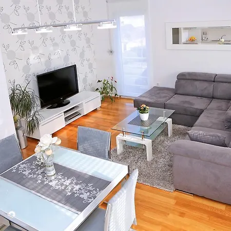 Dona Apartment Zadar