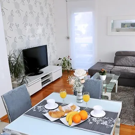 Dona Apartment